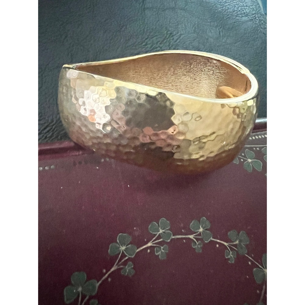 Premier Designs Gold Tone Hammered Hinged Cuffโ Bangle Bracelet Modernist 90s